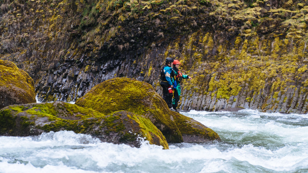 Scouting Mamma Bear Rapid on the Molalla River