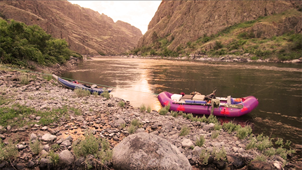 Raft on the Snake River in Hells Canyon